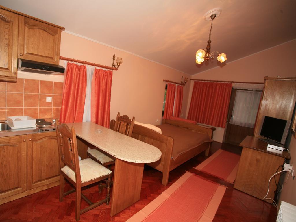 Apartments Vrata Baranje Bilje Bilik gambar
